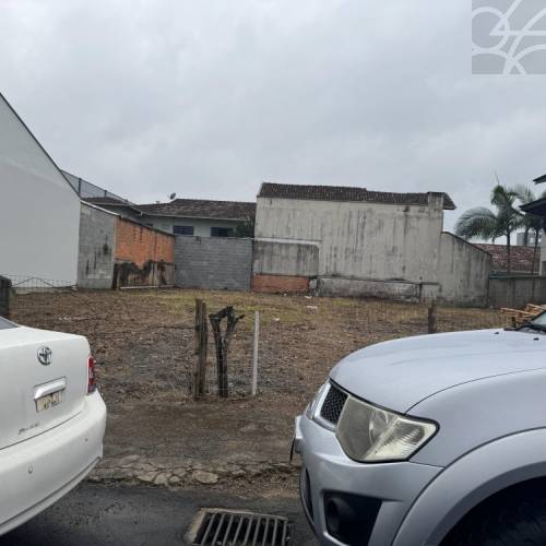 Terreno no Bairro Centen�rio 