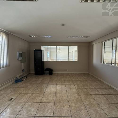 GALP�O NO BAIRRO JARAGUA ESQUERDO 