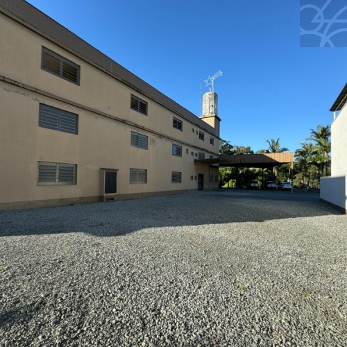 GALP�O NO BAIRRO JARAGUA ESQUERDO 