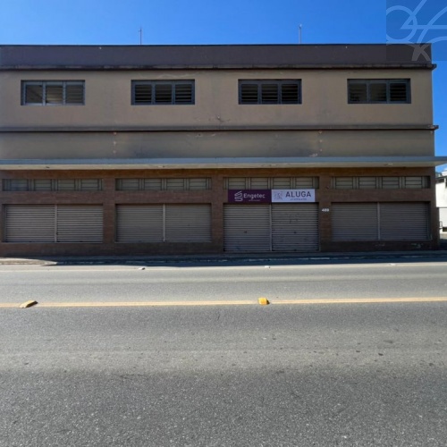 GALP�O NO BAIRRO JARAGUA ESQUERDO 