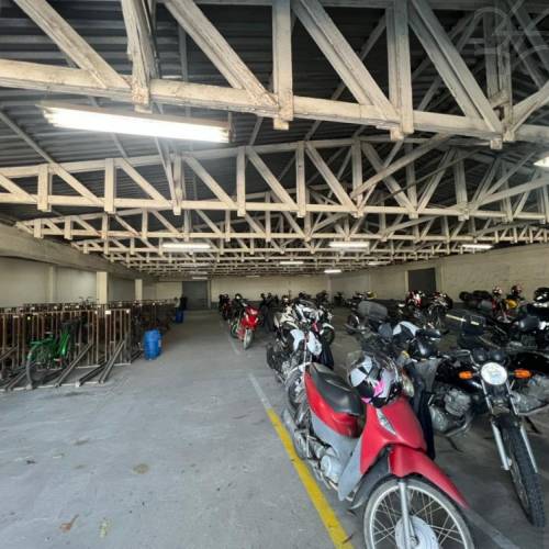 GALP�O INDUSTRIAL NO BAIRRO VILA LALAU 