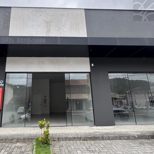 SALA COMERCIAL NO CENTRO DE GUARAMIRIM 