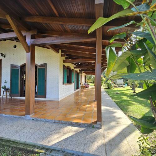 CASA NO BAIRRO SANTA LUZIA 