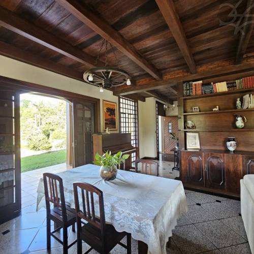 CASA NO BAIRRO SANTA LUZIA 