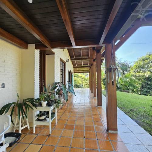 CASA NO BAIRRO SANTA LUZIA 