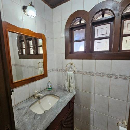 CASA NO BAIRRO SANTA LUZIA 