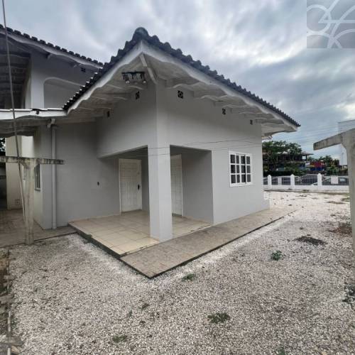 Casa Comercial no bairro Centro 