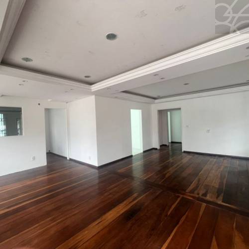 Casa Comercial no bairro Centro 