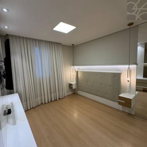 Cobertura Duplex no Bairro Barra do Rio Cerro