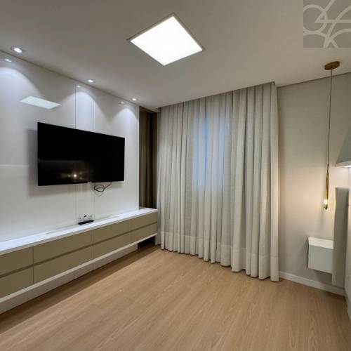 Cobertura Duplex no Bairro Barra do Rio Cerro