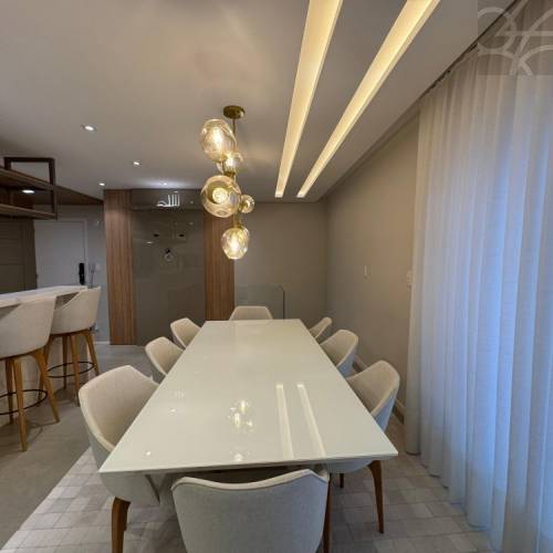 Cobertura Duplex no Bairro Barra do Rio Cerro