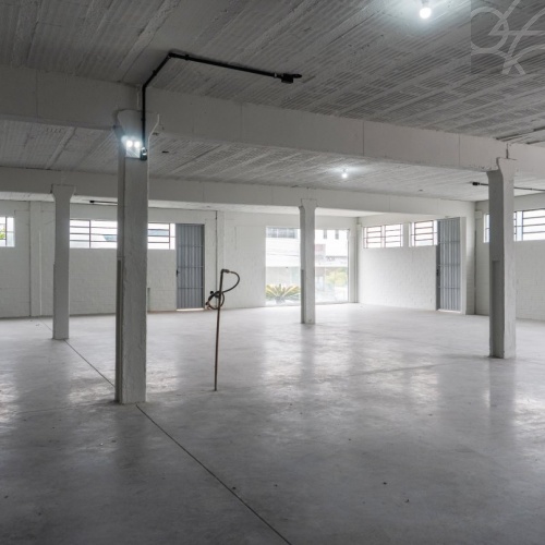 Galp�o  no bairro Vila Lenzi
