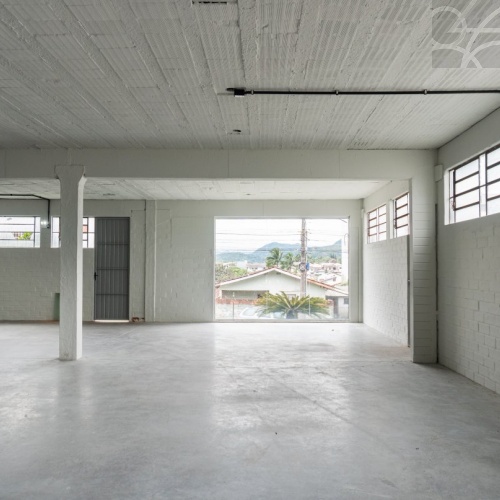 Galp�o  no bairro Vila Lenzi