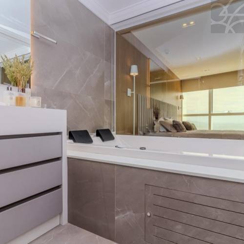 Apartamento na Av. Atl�ntica Balne�rio Cambori� 