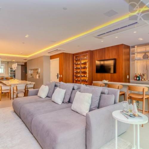 Apartamento na Av. Atl�ntica Balne�rio Cambori� 