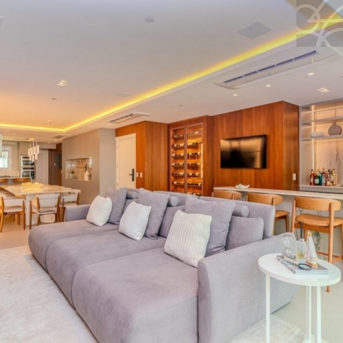 Apartamento na Av. Atl�ntica Balne�rio Cambori� 