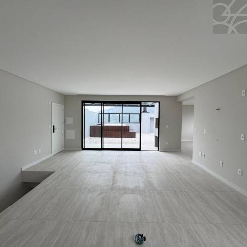 Cobertura no Bairro Vila Nova de Jaragu� do Sul 