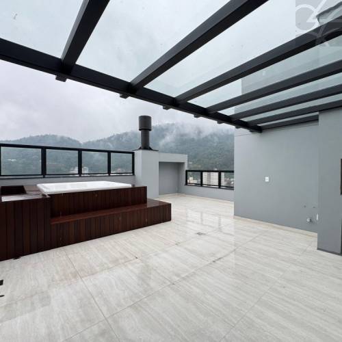 Cobertura no Bairro Vila Nova de Jaragu� do Sul 