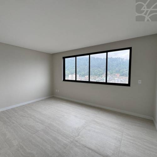 Cobertura no Bairro Vila Nova de Jaragu� do Sul 