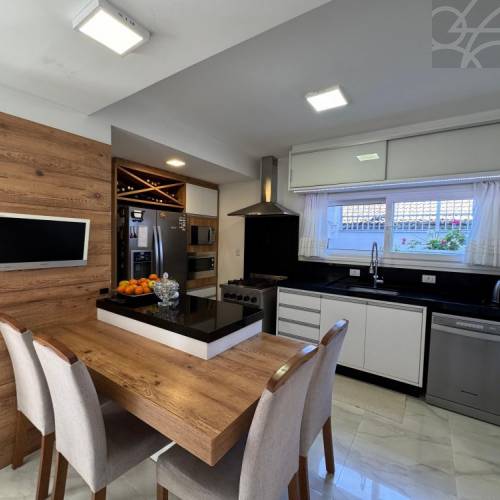 Casa no Bairro Centro de Jaragu� do Sul 