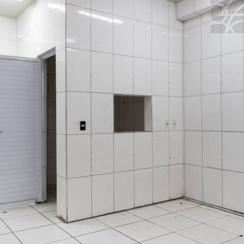 Galp�o Comercial no Bairro Centro