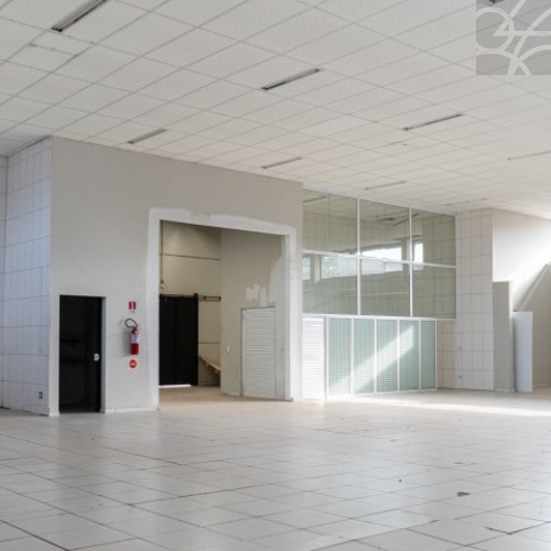 Galp�o Comercial no Bairro Centro