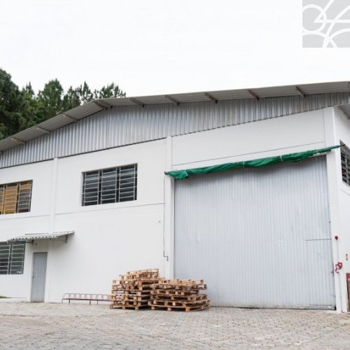 Galp�o Comercial no bairro Imigrantes em Guaramiri