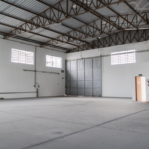 Galp�o Comercial no bairro Imigrantes em Guaramiri