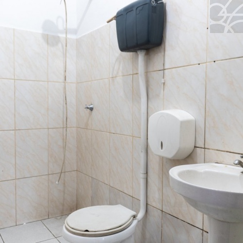 Galp�o Comercial no bairro Imigrantes em Guaramiri