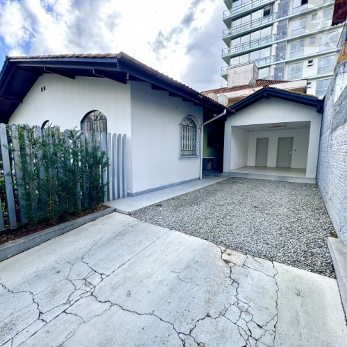 Casa Comercial no Bairro Vila Nova