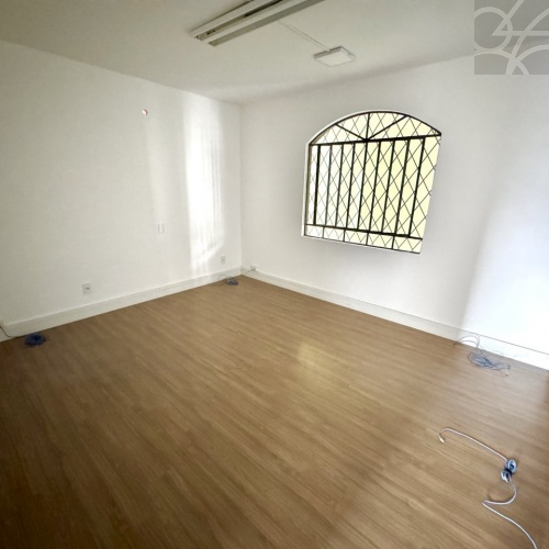 Casa Comercial no Bairro Vila Nova