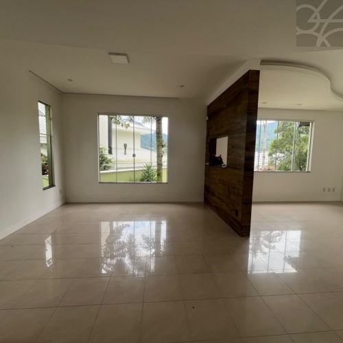 casa no bairro Jaragu� Esquerdo