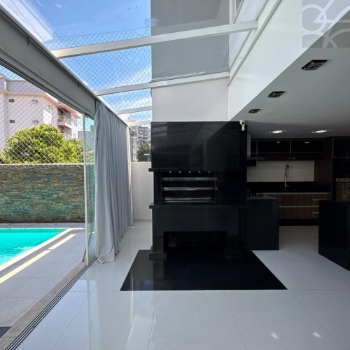 Casa no bairro Jaragua Esquerdo 