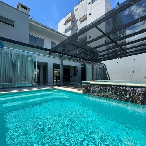 Casa no bairro Jaragua Esquerdo 