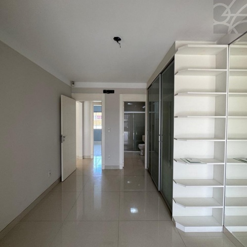 Casa no bairro Jaragua Esquerdo 