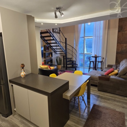 Loft no Bairro Czerniewicz 