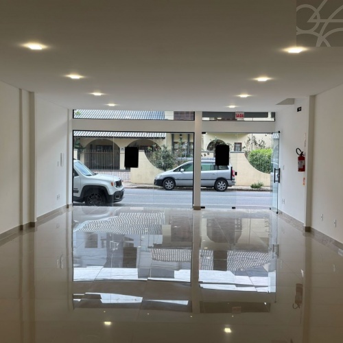 Sala Comercial no bairro Jaragua esquerdo 
