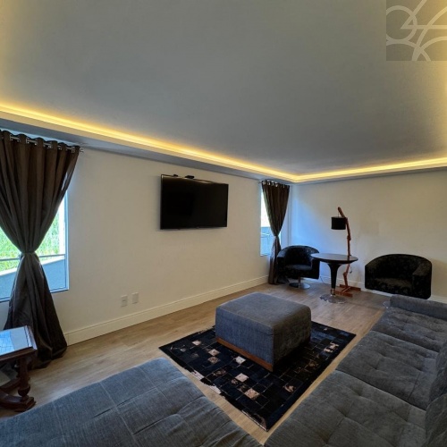 Casa no Bairro Jaragu� Esquerdo
