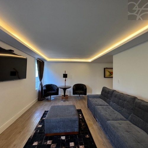 Casa no Bairro Jaragu� Esquerdo