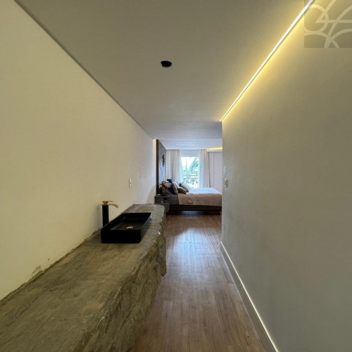 Casa no Bairro Jaragu� Esquerdo