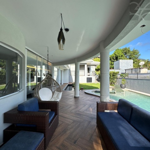 Casa no Bairro Jaragu� Esquerdo