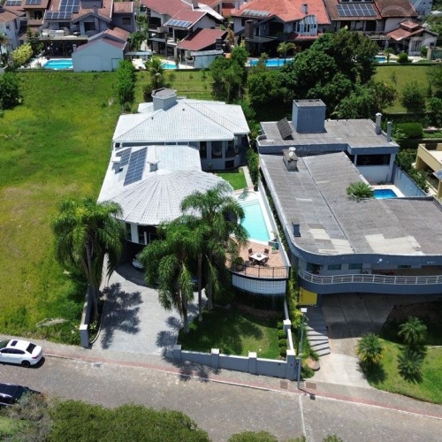 Casa no Bairro Jaragu� Esquerdo