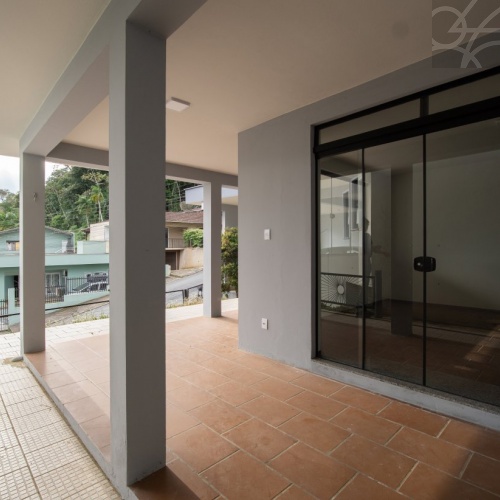 CASA NO BAIRRO CENTRO GUARAMIRIM