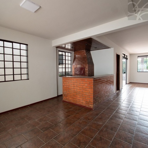 CASA NO BAIRRO CENTRO GUARAMIRIM