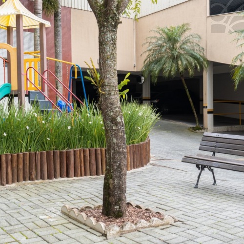 Apartamento no bairro Vila Lenzi