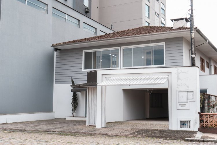 Casa Comercial no bairro centro 