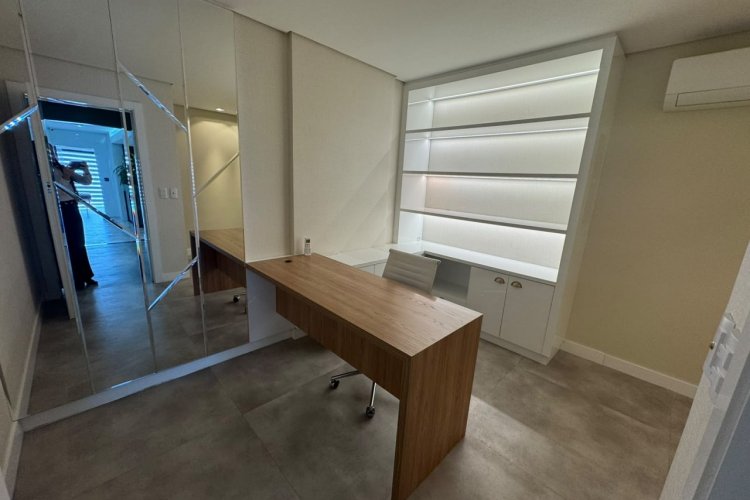 Sala Comercial no Bairro Jaragu� Esquerdo