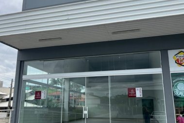 Sala Comercial no bairro Corticeira