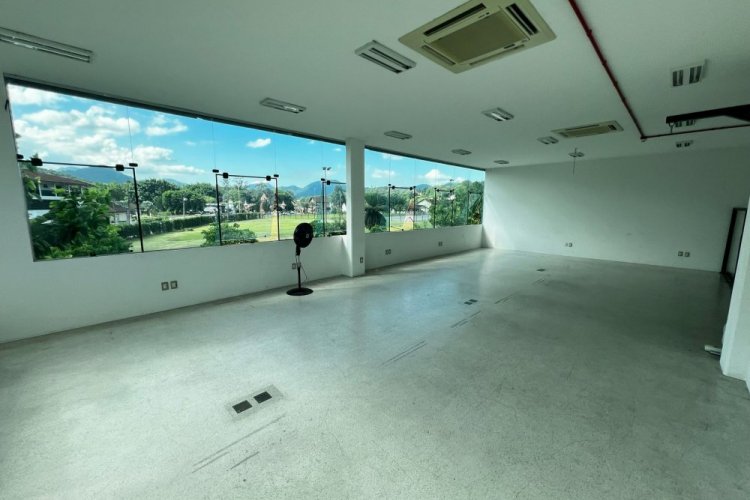 Salas Comerciais Piso superior