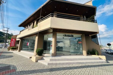 SALA COMERCIAL NO CENTRO DE GUARAMIRIM